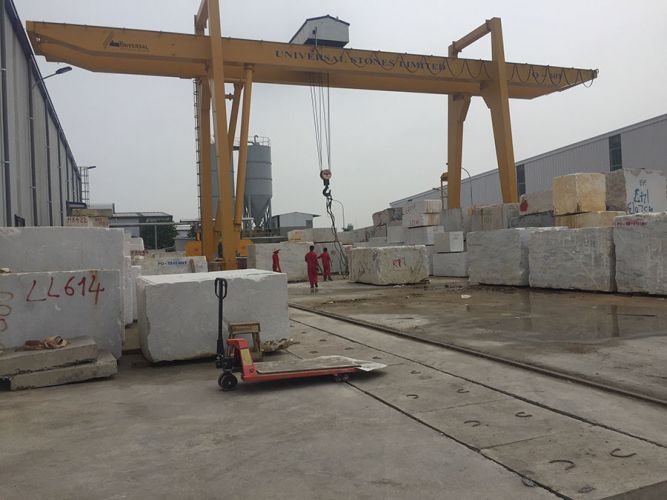 USL'S BLOCK YARD7